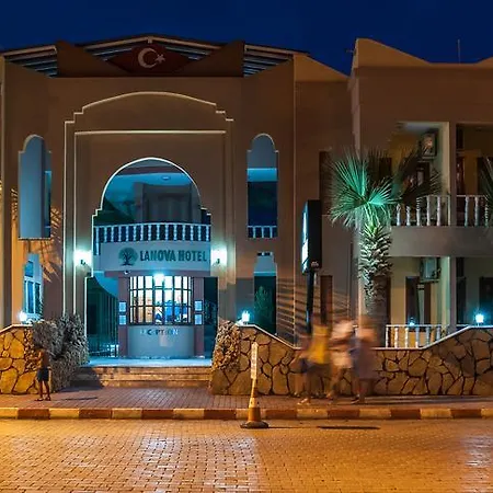 Lanova فندق 2*